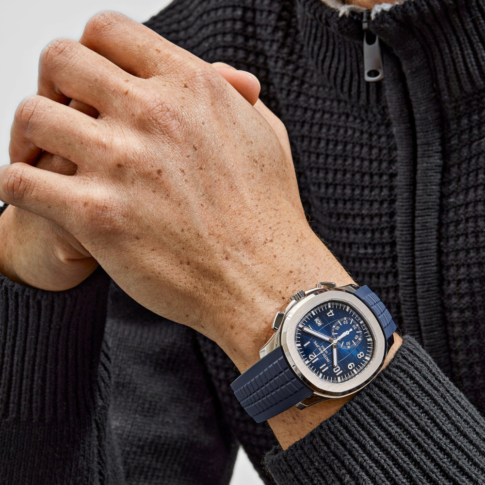 Patek Philippe Aquanaut Mens Watch 5968G-001 - Image 3