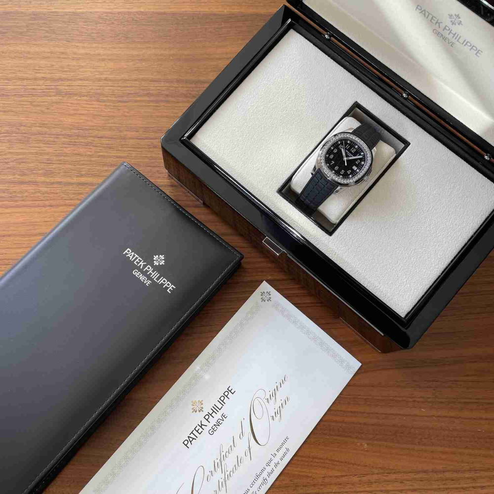 Patek Philippe Aquanaut Luce 5267/200A-001 - Image 10